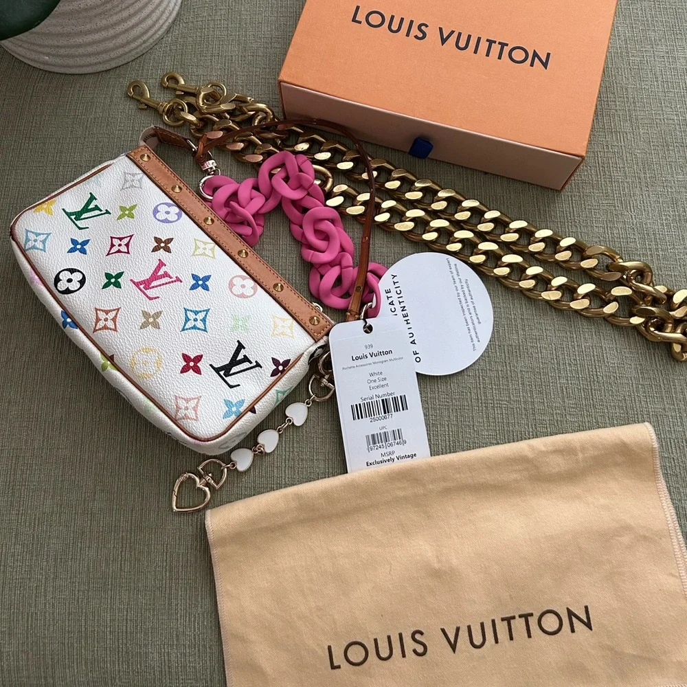 Louis Vuitton White Luxury Takashi Murakami Pochette - Picture 7 of 11